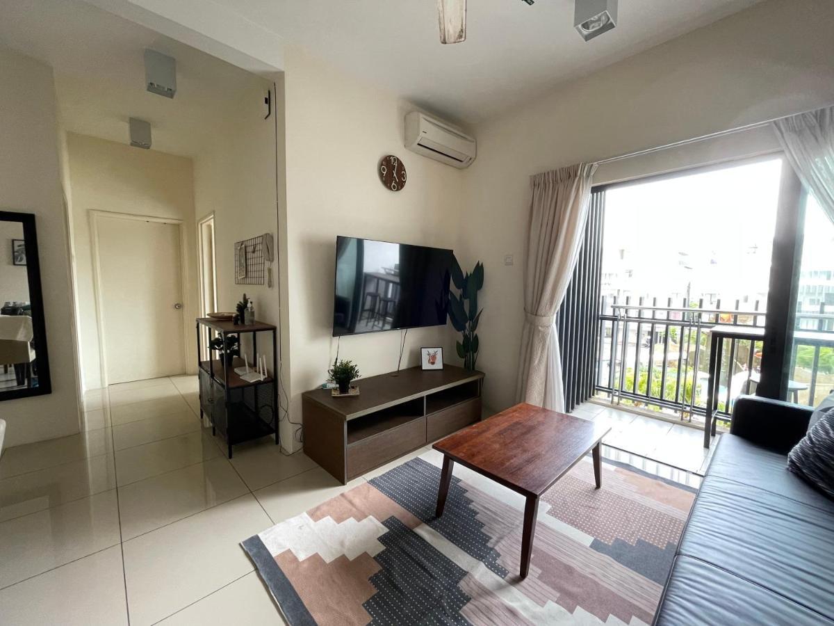Sg Resort Residence - Beach & Waterpark Kuantan Bagian luar foto